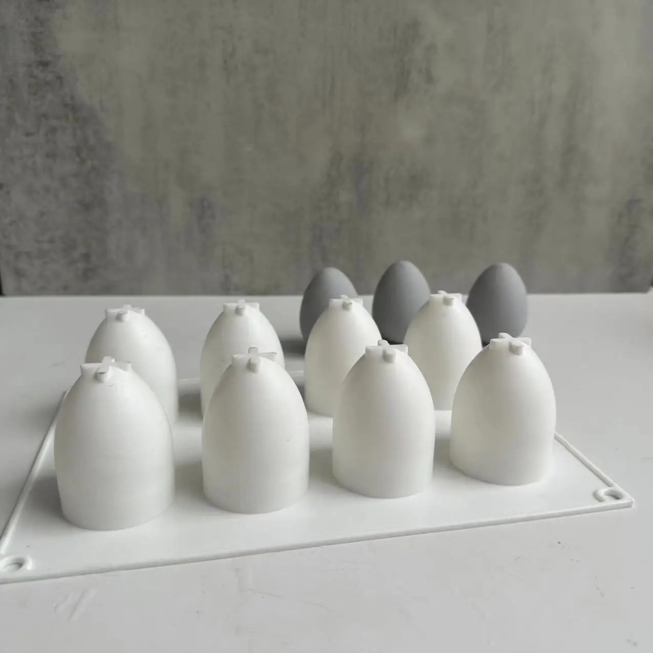 Easter Egg Silicone Mold Eight Holes Three-Dimensional Egg Shape Plaster Mold DIY Handmade Home Decoration for Easter Celebrate